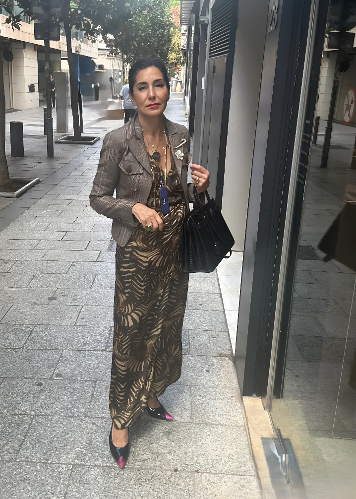 Vestido MIDI CRUZADO CON ESTAMPADO MARRÓN