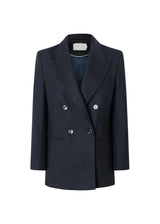 Americana azul marino con raya dipomática