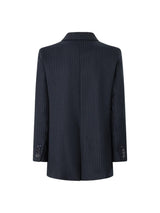 Americana azul marino con raya dipomática