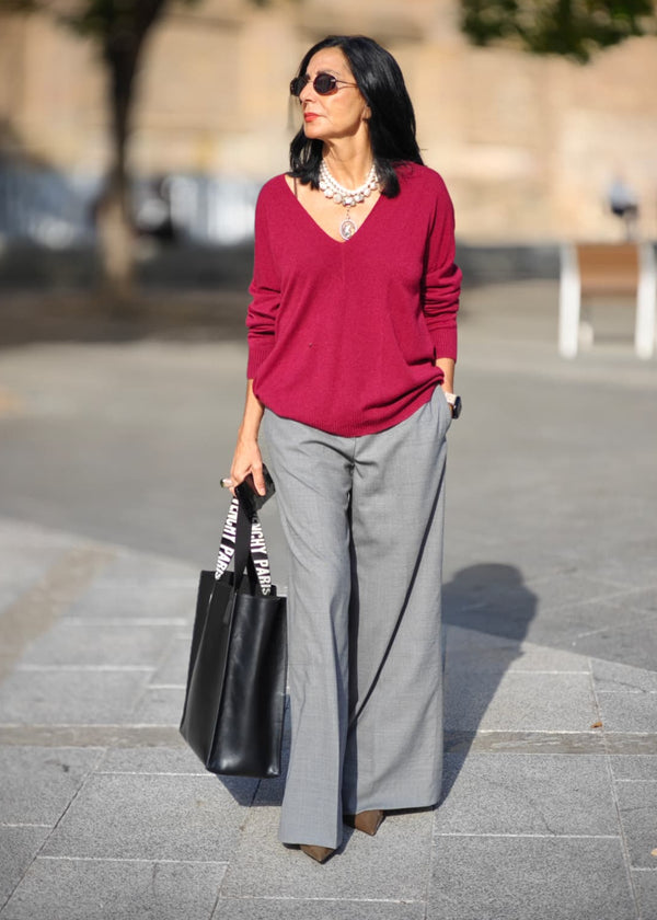 Pantalón gris amplio