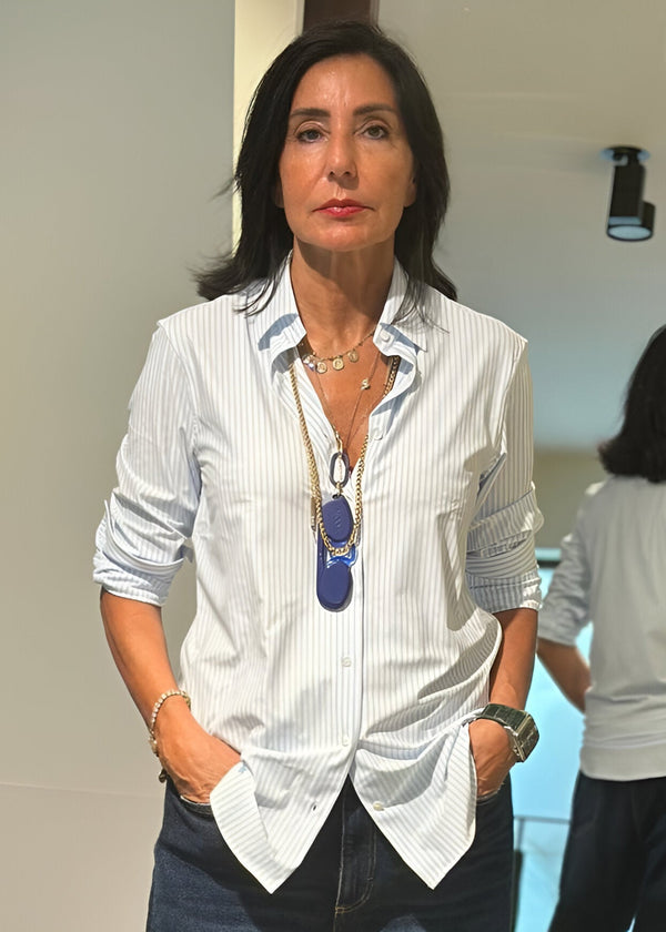 Camisa de rayas azul